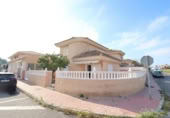 Chalet independiente con terreno en venta en la España, Torrevieja, ref: TR400803 foto