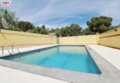 Дом с участком на продажу в городе el Vendrell Фото
