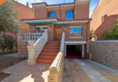 Xalet independent amb terreny en venda a la España, Laguna de Duero, ref.: TR405276 foto