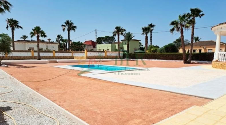 Alicante - Catral - 2048m2