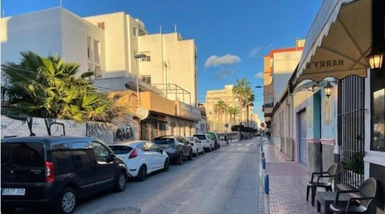 Alicante - Torrevieja - 226m2