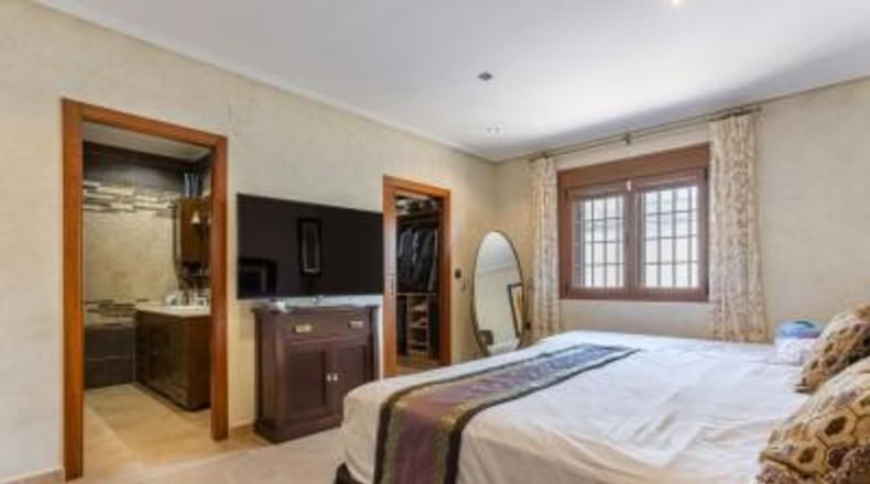 Alicante - Los Montesinos - 532m2
