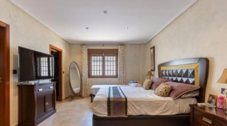 Alicante - Los Montesinos - 532m2