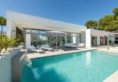 Отдельно стоящий дом с участком на продажу в городе Pilar de la Horadada Фото