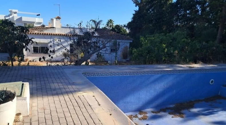 Malaga - Estepona - 2465m2