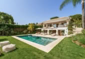 Detached villa with land for sale on España, Marbella, ref: TR334252 photo