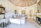 Xalet independent amb terreny en venda a la España, Marbella, ref.: TR333768 foto