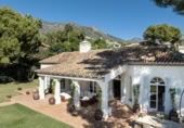 Xalet independent amb terreny en venda a la España, Marbella, ref.: TR333768 foto