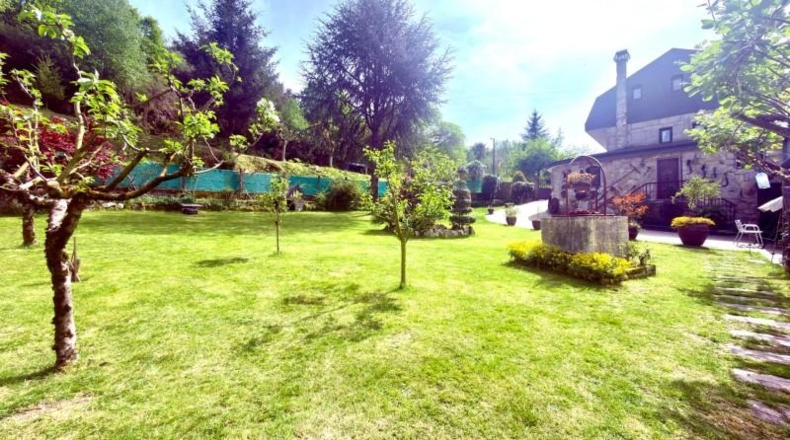 Orense - Esgos - 600m2