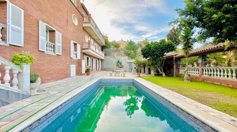 Barcelona - Sant Vicenç dels Horts - 533m2