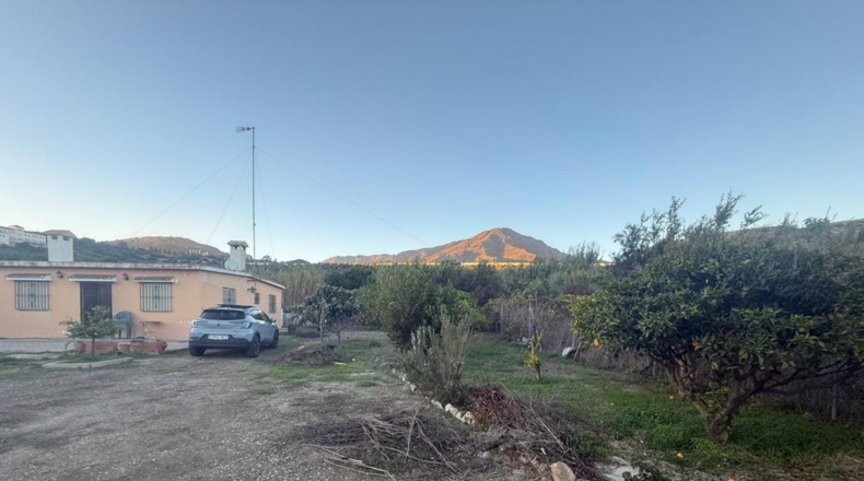 Málaga - Villanueva del Trabuco - 8163m2