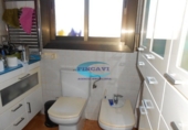 Дом с участком на продажу в городе Bigues. Фото