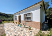 Casa de campo con terreno en venta en Iznájar ref: TR405452 foto