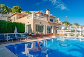 Calp 925&nbsp;m² 