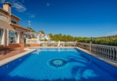 Chalet independiente con terreno en venta en Calpe ref: TR361478 foto