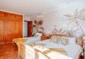 Chalet independiente con terreno en venta en Calpe ref: TR361478 foto
