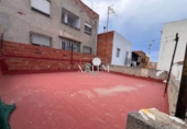 Дом с участком на продажу в городе Moncofa. Фото