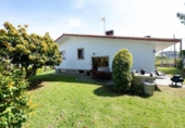 Chalet independiente con terreno en alquiler en la España, Sangenjo, ref: TR176263 foto