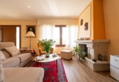 Chalet independiente con terreno en alquiler en la España, Sangenjo, ref: TR176263 foto