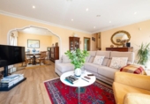 Chalet independiente con terreno en alquiler en la España, Sangenjo, ref: TR176263 foto