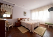 Chalet independiente con terreno en alquiler en la España, Sangenjo, ref: TR176263 foto