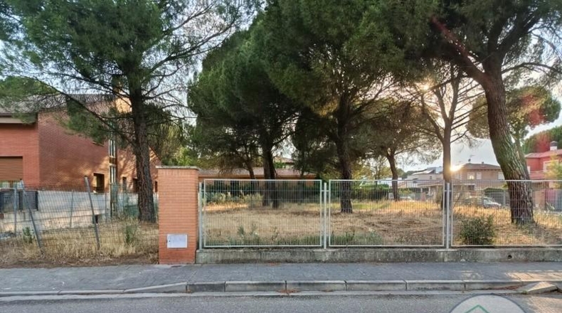 Valladolid - Aldeamayor de San Martín - 1044m2