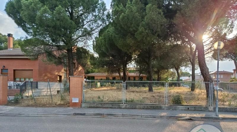 Valladolid - Aldeamayor de San Martín - 1044m2