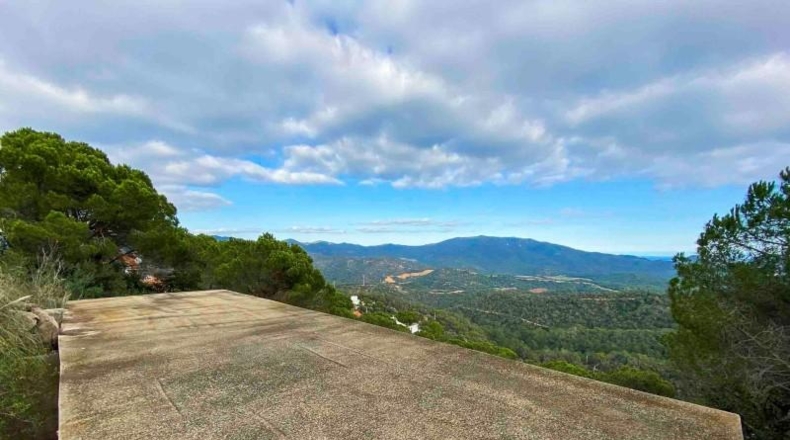 Gerona - Lloret de Mar - 909m2