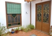 Chalet independiente con terreno en venta en Valdepeñas ref: TR405624 foto