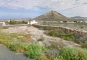 Земля на продажу у города Ла-Олива Фото