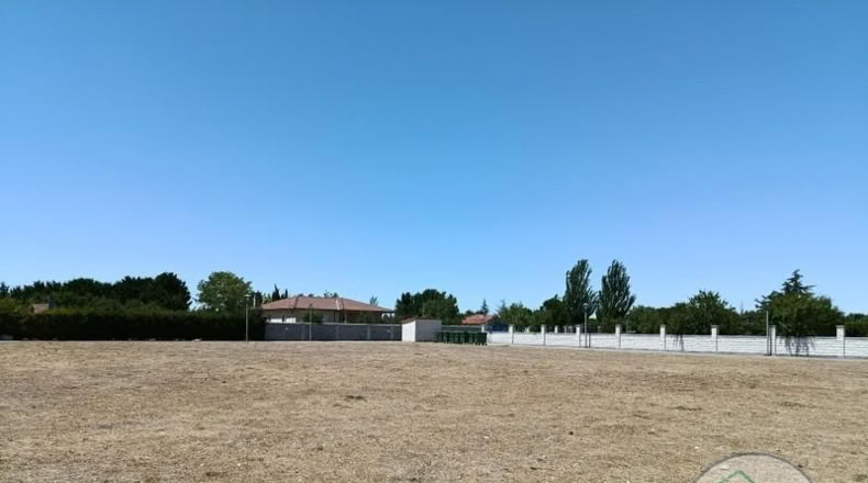 Valladolid - La Cistérniga - 2052m2