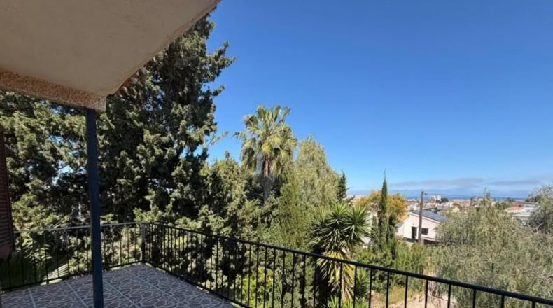 Аликанте - Torrevieja - 830m2