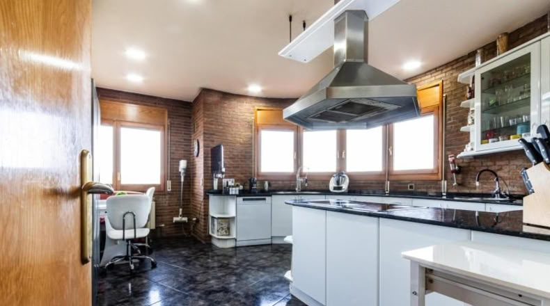 Barcelona - Castellar del Vallès - 346m2