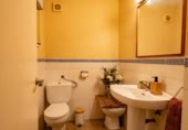 Chalet independiente con terreno en venta en la España, Cáceres, ref: TR405663 foto