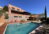 Xalet independent amb terreny en venda a la España, Corbera de Llobregat, ref.: TR382506 foto