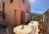 Xalet independent amb terreny en venda a la España, Corbera de Llobregat, ref.: TR382506 foto
