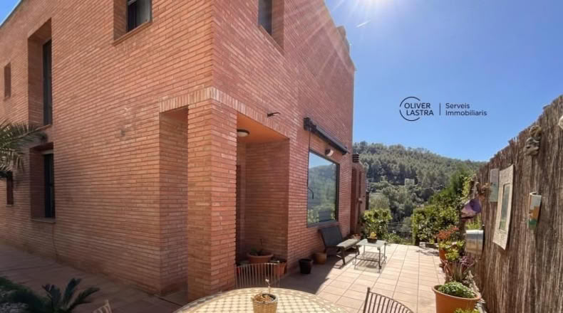 Barcelona - Corbera de Llobregat - 719m2