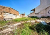 Участок с постройкой на продажу в городе Gójar Фото
