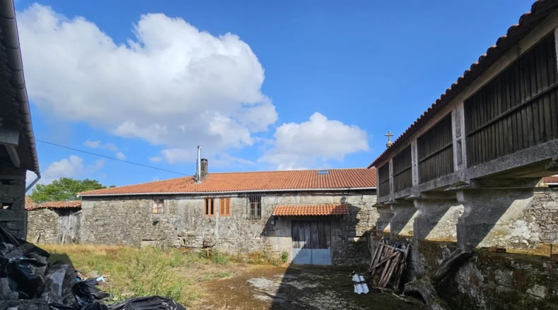 Lugo - Chantada - 8000m2