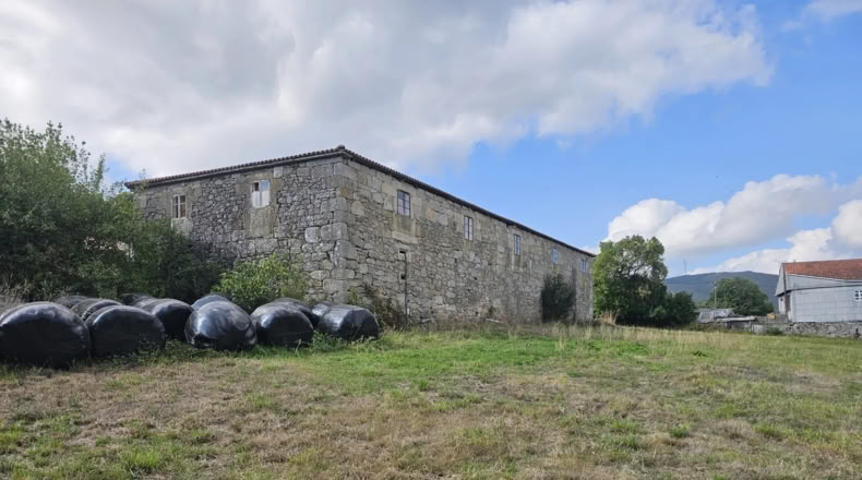 Lugo - Chantada - 8000m2