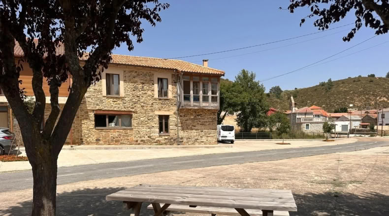 León - Velilla de la Valduerna - 360m2