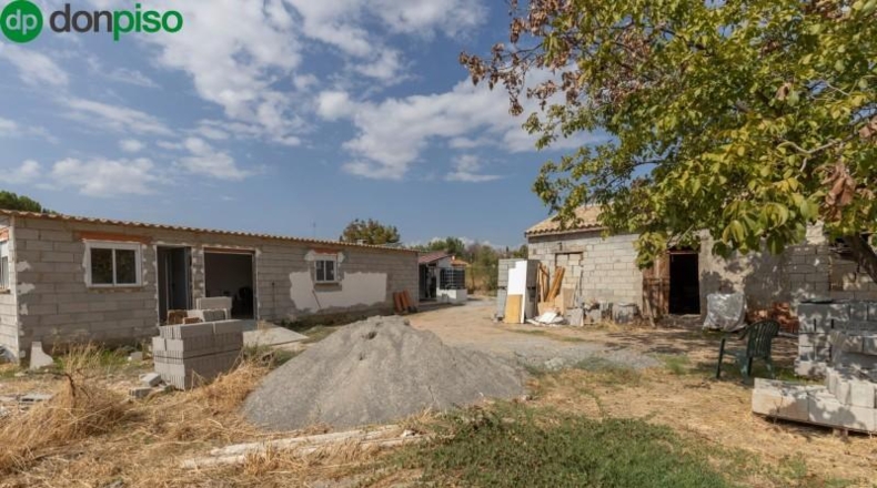 Granada - Peligros - 1690m2