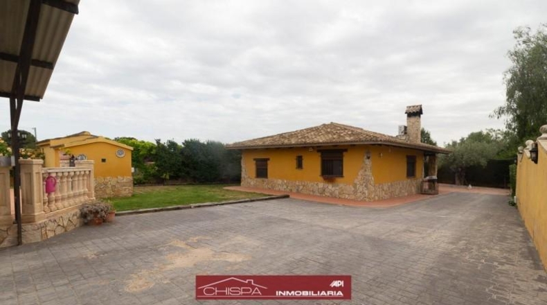 Valencia - Náquera - 825m2