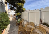 Отдельно стоящий дом с участком на продажу в городе el Vendrell Фото