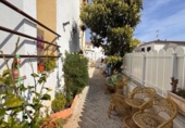 Отдельно стоящий дом с участком на продажу в городе el Vendrell Фото