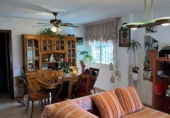 Отдельно стоящий дом с участком на продажу в городе el Vendrell Фото