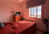 Отдельно стоящий дом с участком на продажу в городе el Vendrell Фото