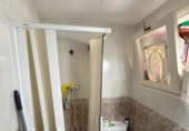 Отдельно стоящий дом с участком на продажу в городе el Vendrell Фото