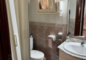 Отдельно стоящий дом с участком на продажу в городе el Vendrell Фото