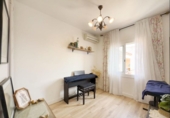 Отдельно стоящий дом с участком на продажу в городе Calafell Фото